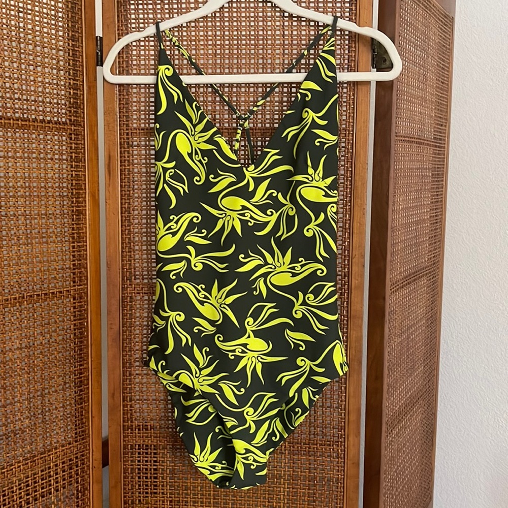 Mikoh Las Palmas One Piece
